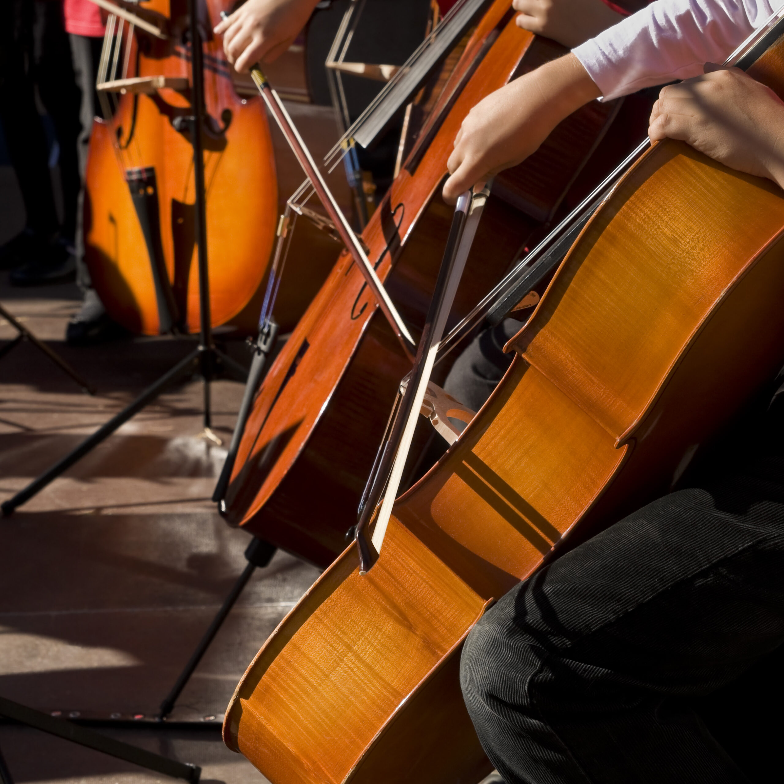 Cello players